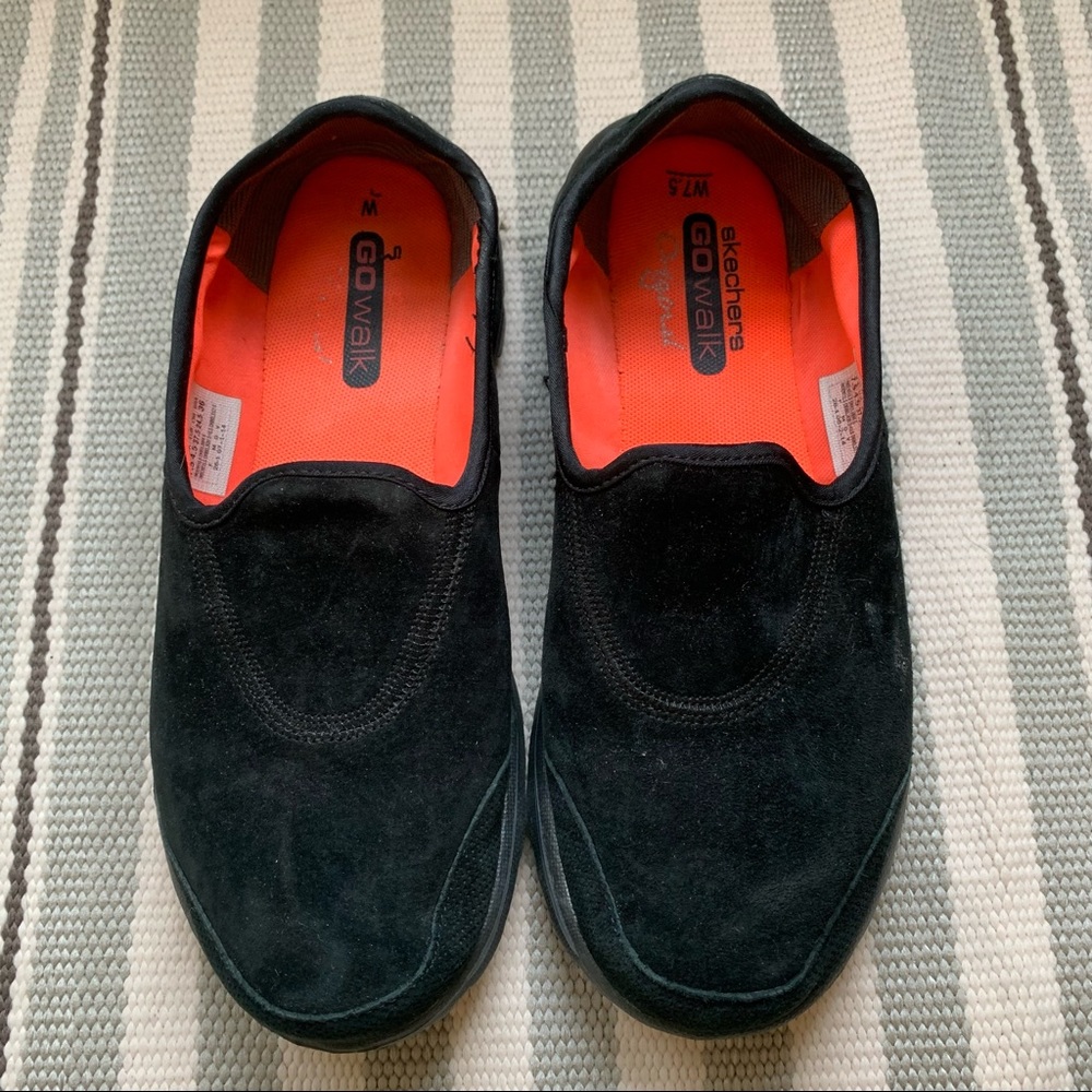 Skechers GoWalk Suede Shoes | 7.5